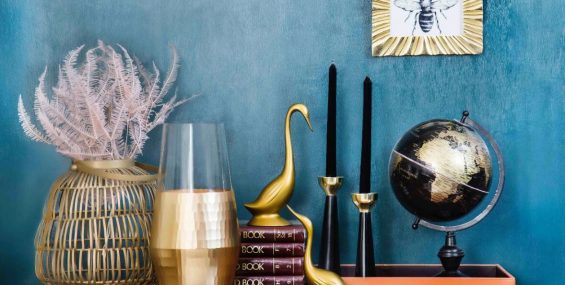 difference between designer and decorator